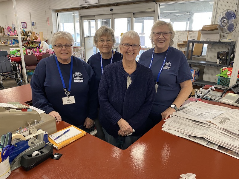 Monday AM Manchester Garage Sale Volunteers